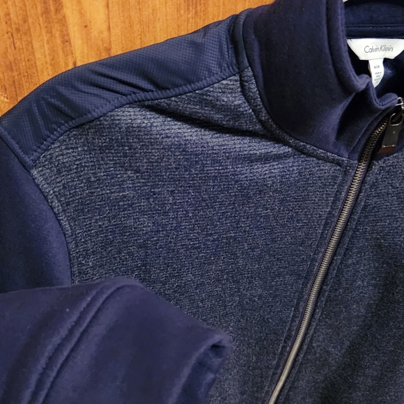 Calvin Klein Navy Vest - Picture 6 of 6